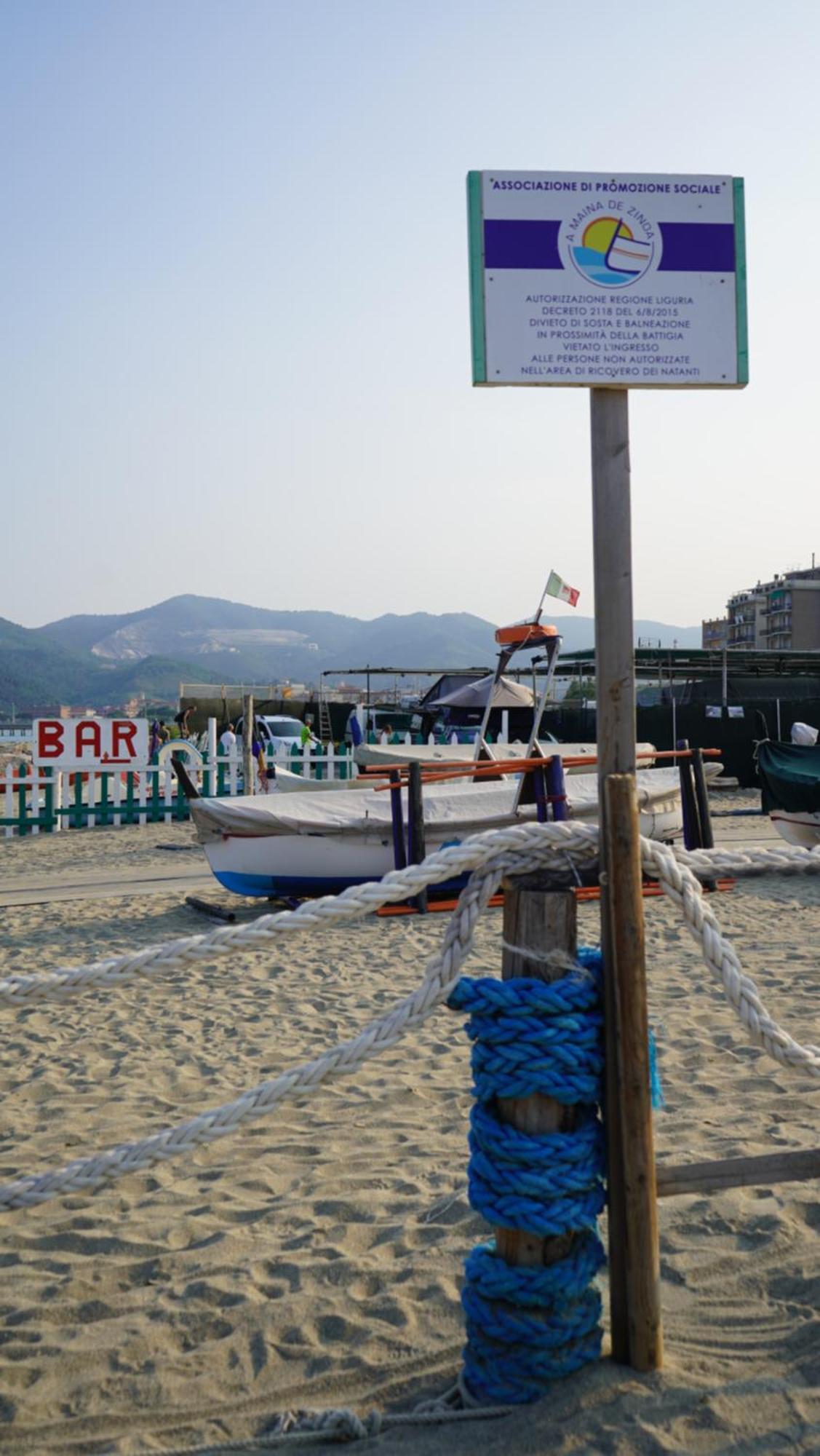 סאבונה La Taverna Di Gianni Near The Beach Italy Riviera מראה חיצוני תמונה